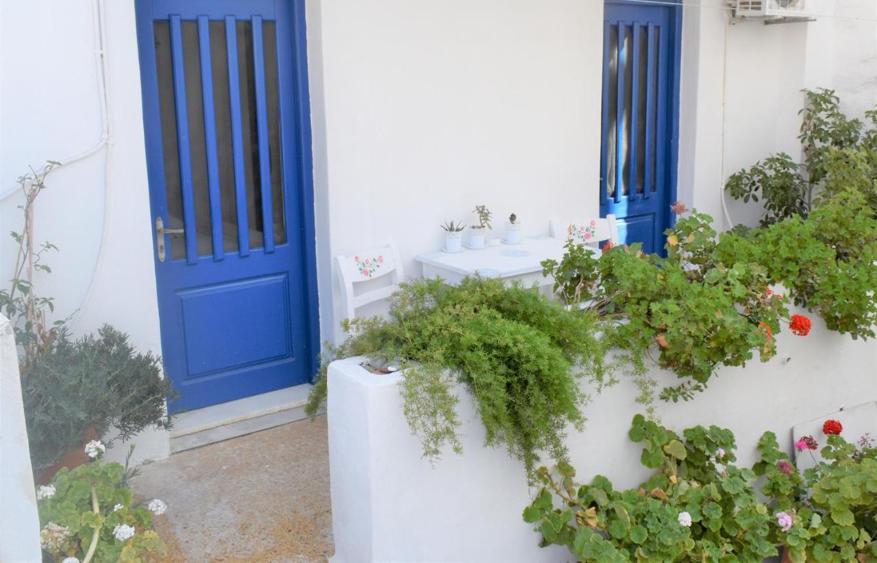 Angeliki Pension Katapola Exterior photo