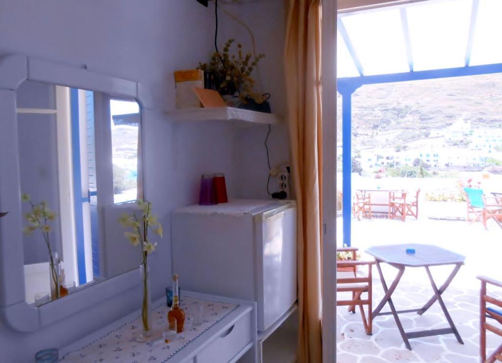 Angeliki Pension Katapola Exterior photo